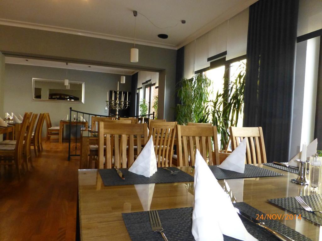 Hotel Ruestersieler Hof 빌헬름스하펜 외부 사진