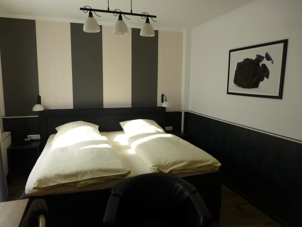 Hotel Ruestersieler Hof 빌헬름스하펜 외부 사진